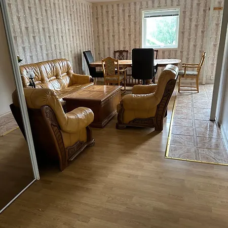 Charming In Sandnes-vatne